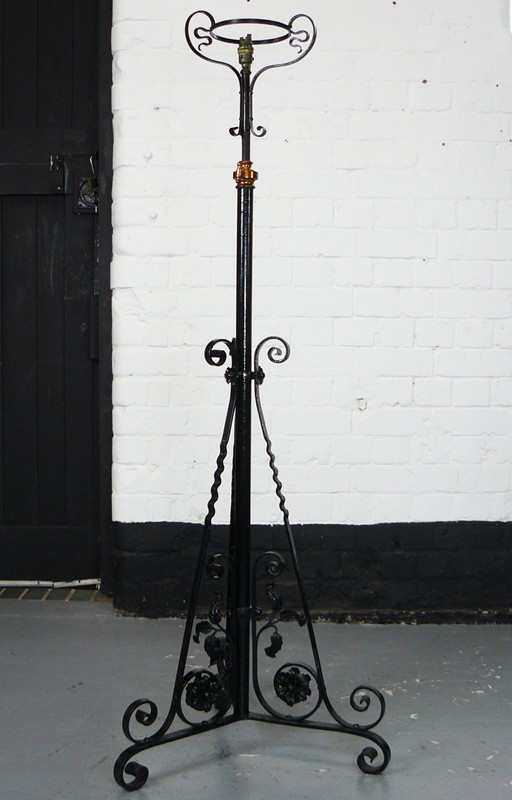 Black Paint Wrought Iron Telescopic Standard Lamp-billy-hunt-Vintage Black Wrought Iron Standard Lamp_0007_P1250413-main-636640729515266732.jpg
